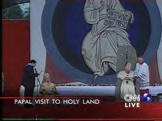 [Bild: CNN Fernsehbild des Papstes]